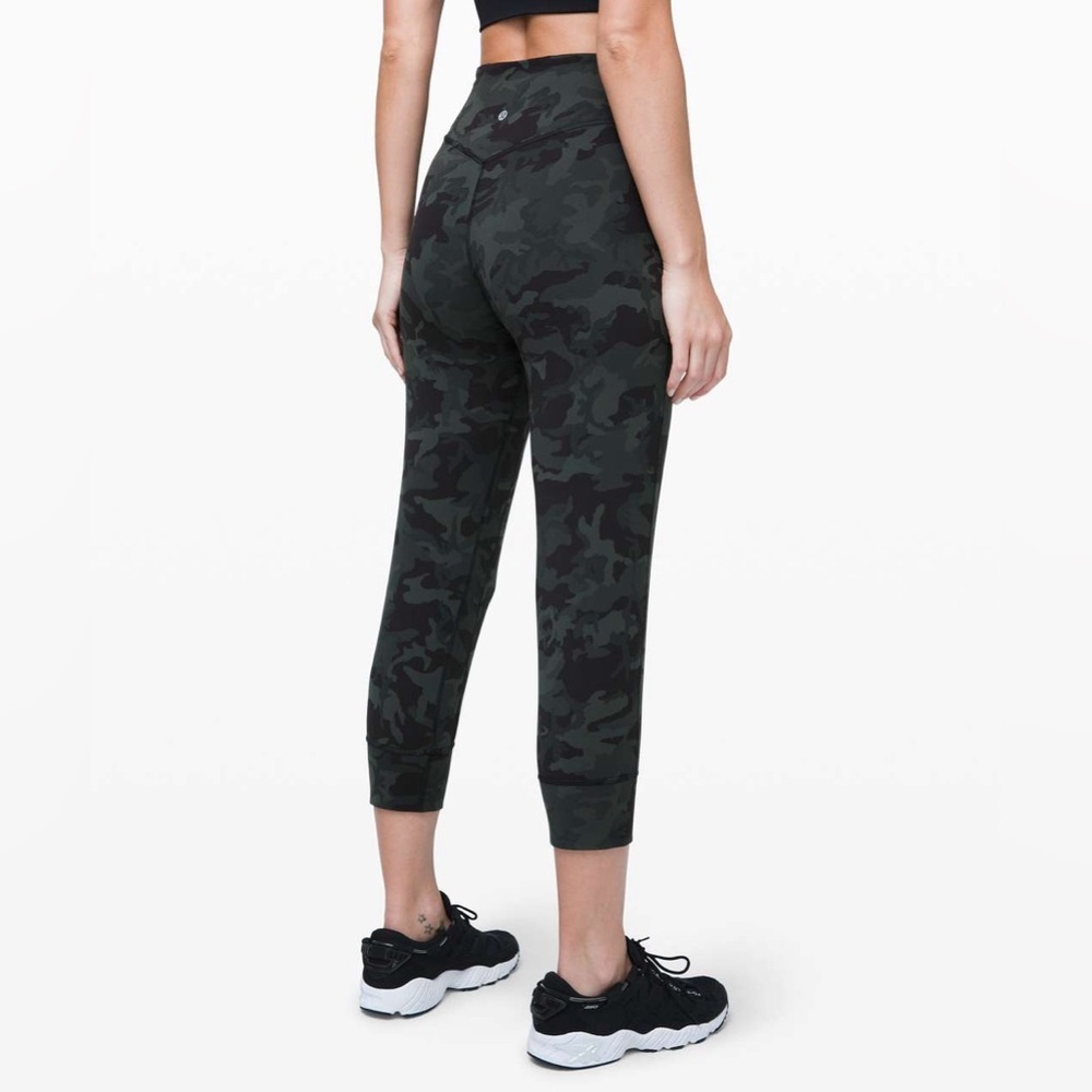 Lululemon Align Cropped Leggings-Camo-23in-Size 4